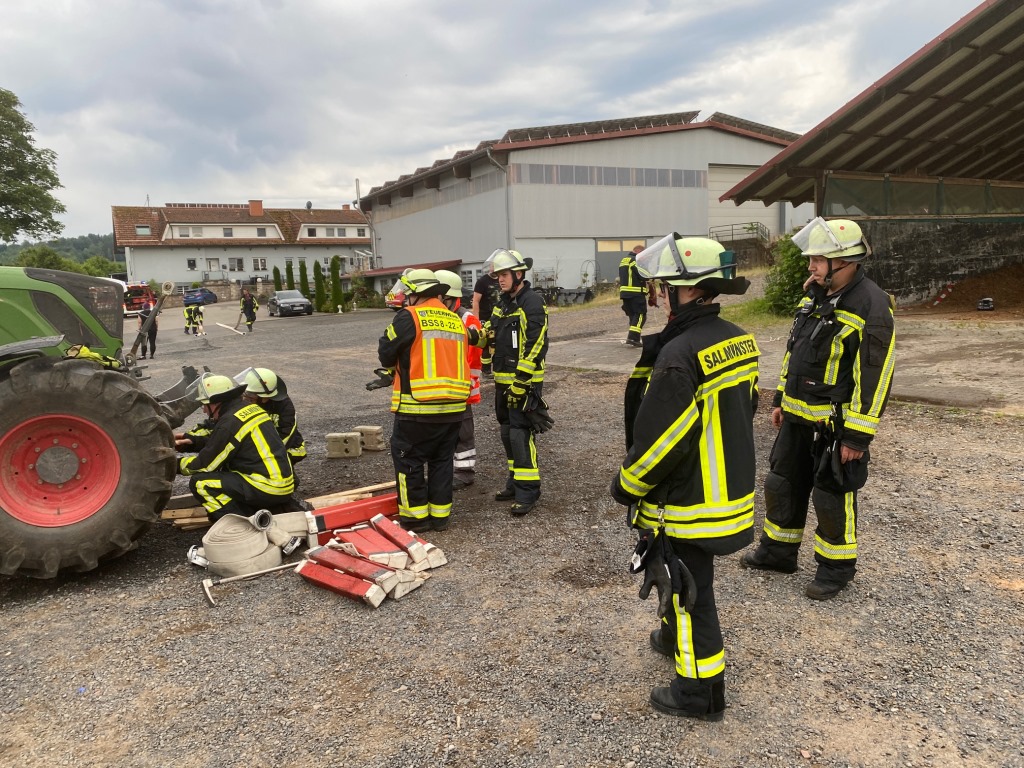 FF BSS Alarmuebung Lagerhalle Mernes 2024 011