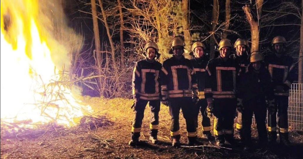 2024 FF Ahl Chronik Hutzelfeuer 2024 001