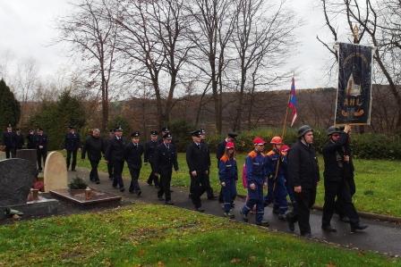 FF_Ahl_-_Volkstrauertag_2015-001
