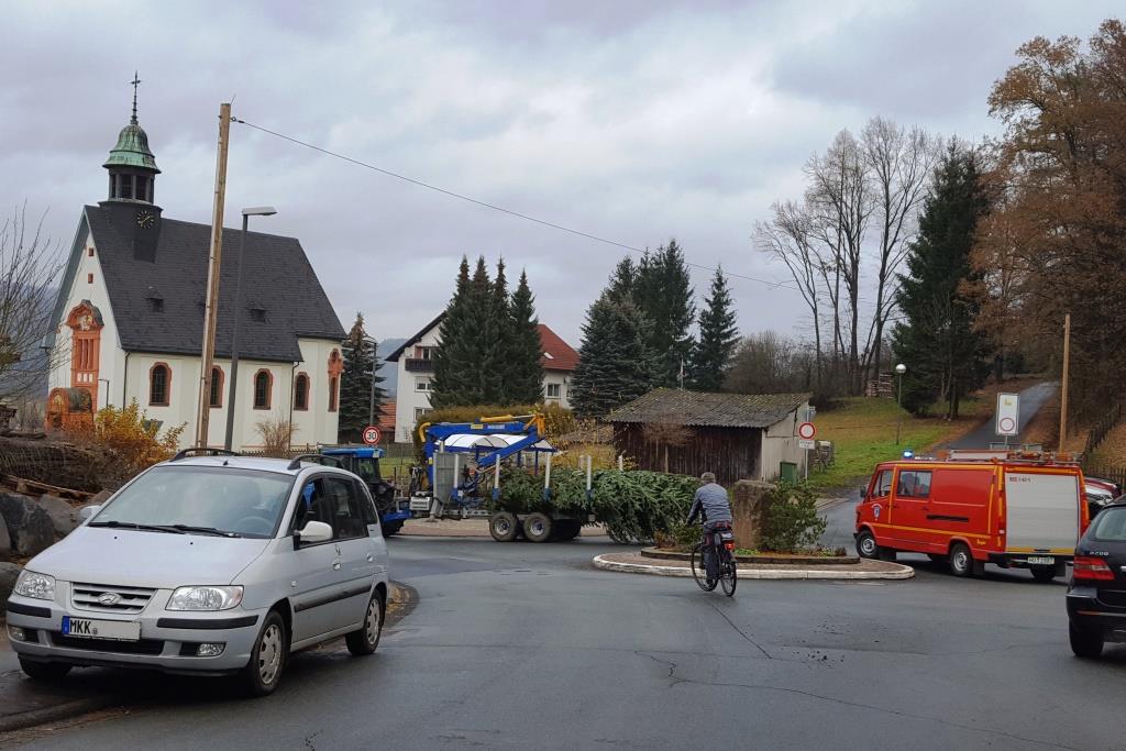 FF Ahl Weihnachtsbaum Aufstellen 2018 010