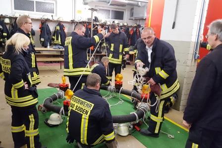 FF Bad Soden Adventskranz 2016 004