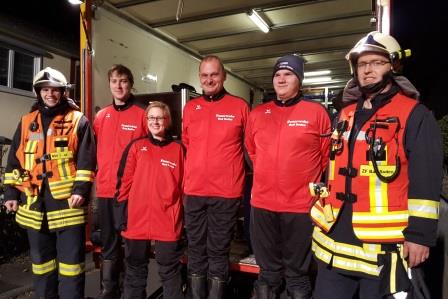 FF Bad Soden Atemschutz Trainingsanzüge 2016 002