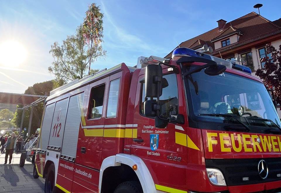 2026 04 30 FF Bad Soden Maibaum Aufstellen 2026 004