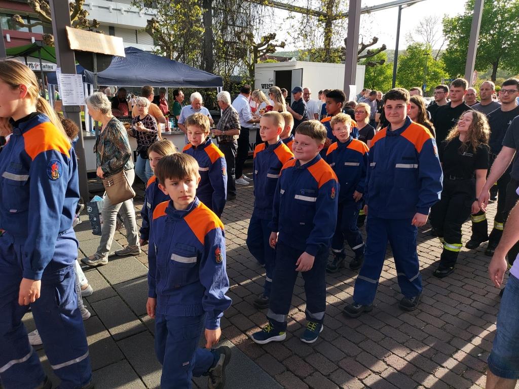 FF Bad Soden Maibaum Aufstellen 2024 005
