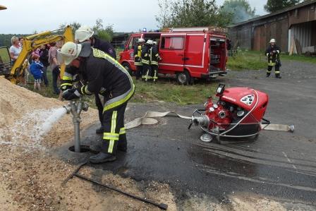 FF_Kerbersdorf_-_Alarmuebung_2013-002