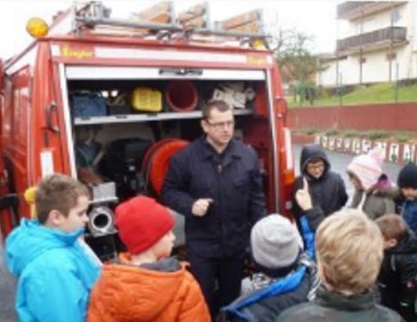 FF Kerbersdorf Chronik BSE Grundschule 2014 001