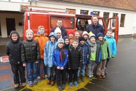 FF_Kerbersdorf_-_Grundschule_2014-001