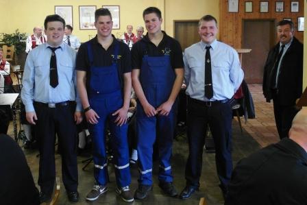 FF_Mernes_-_Kirchgang_2013-005
