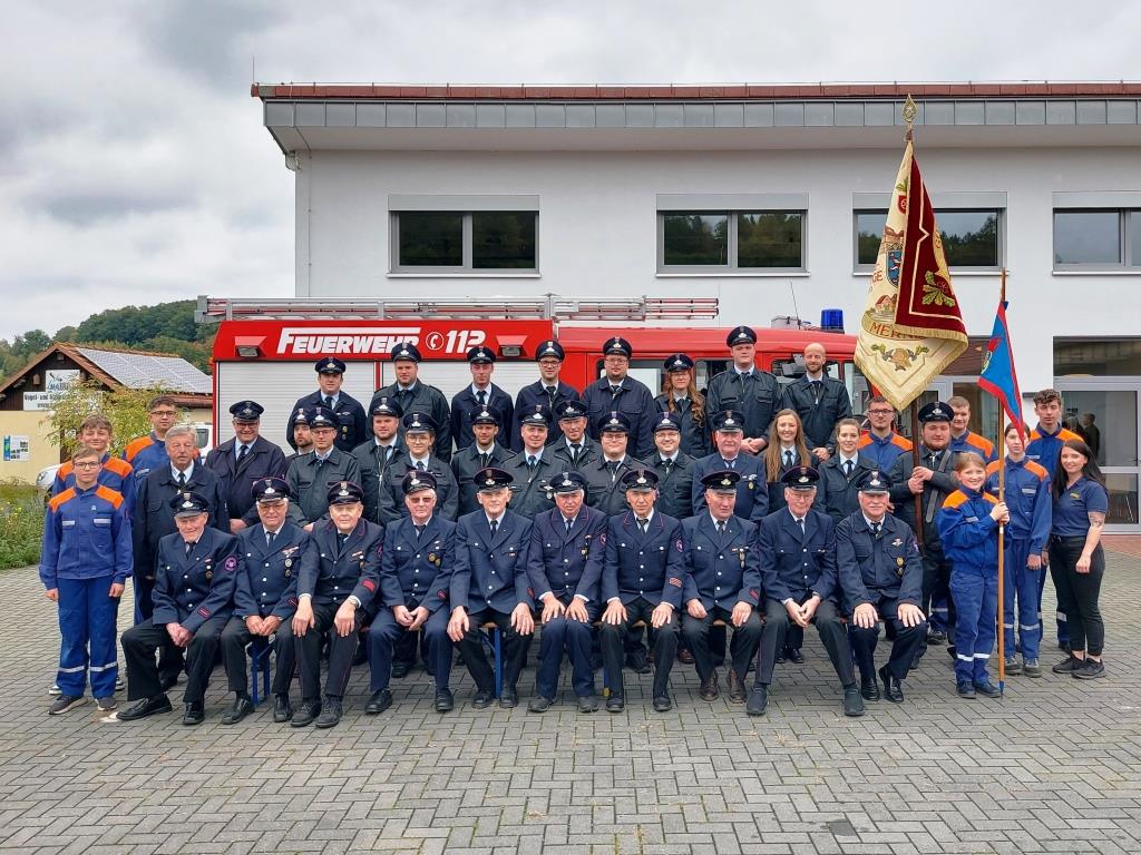 2025 10 12 FF Mernes Kirchgang 2025 026