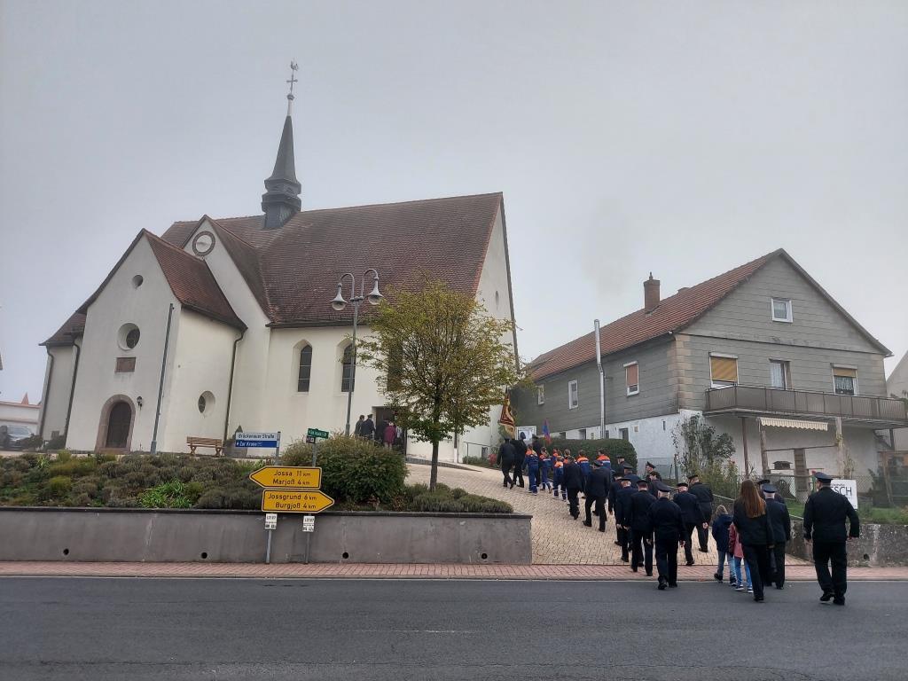 FF Mernes Kirchgang 2022 003
