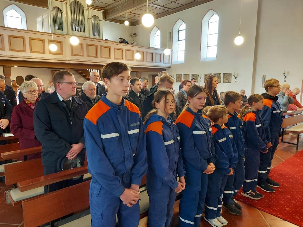 FF Mernes Kirchgang 2022 009