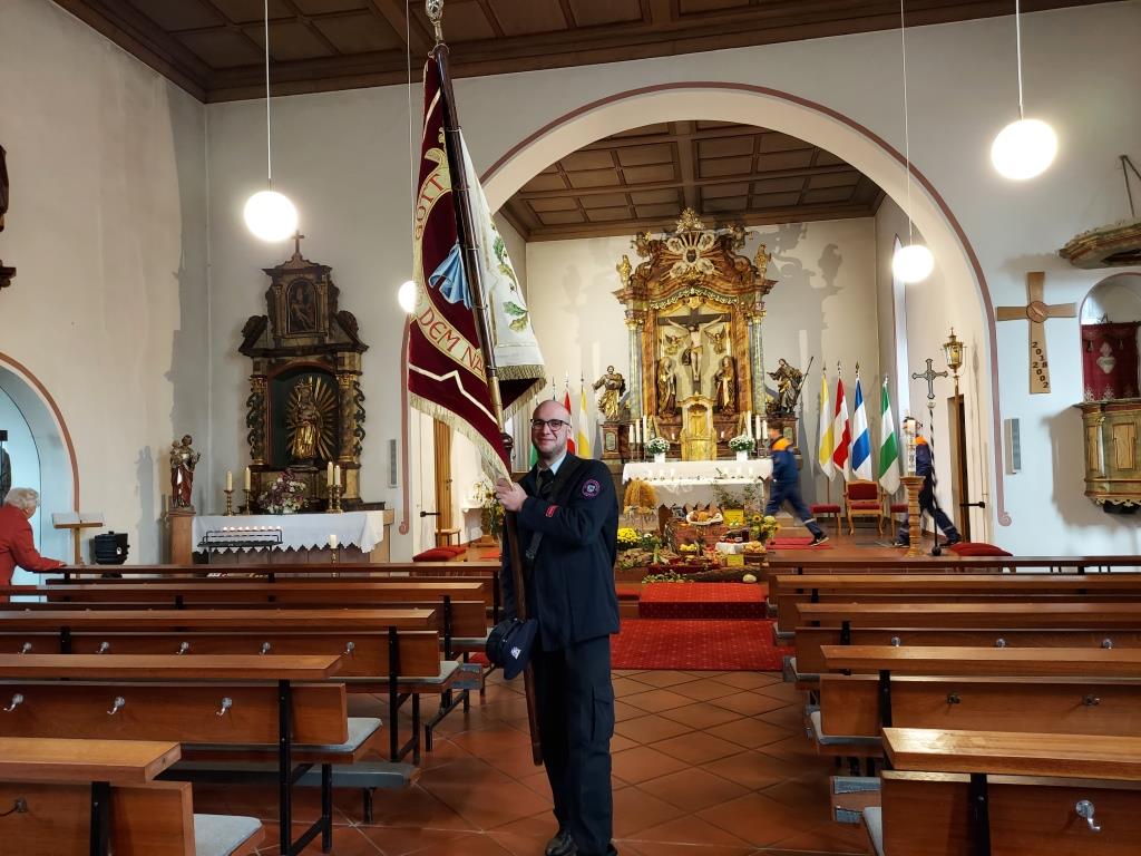 FF Mernes Kirchgang 2022 016