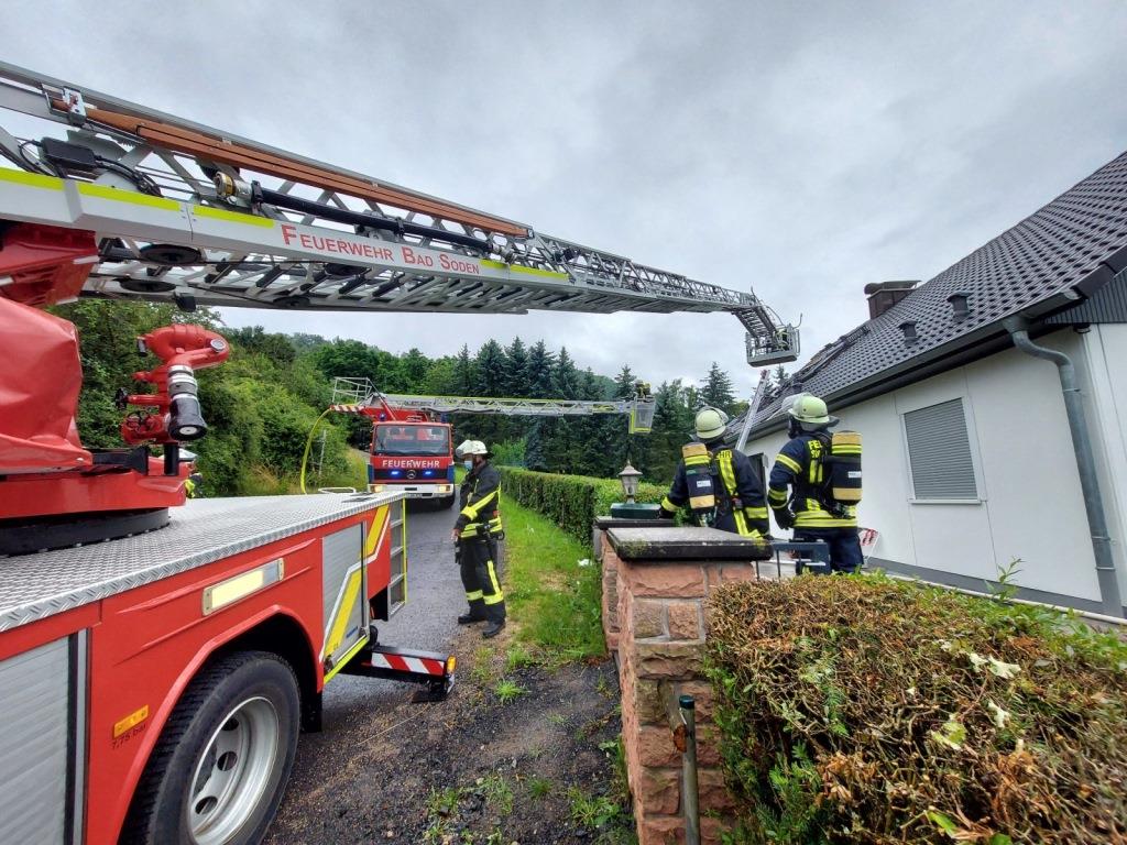 F2 Dachstuhlbrand Bellings 2021 001