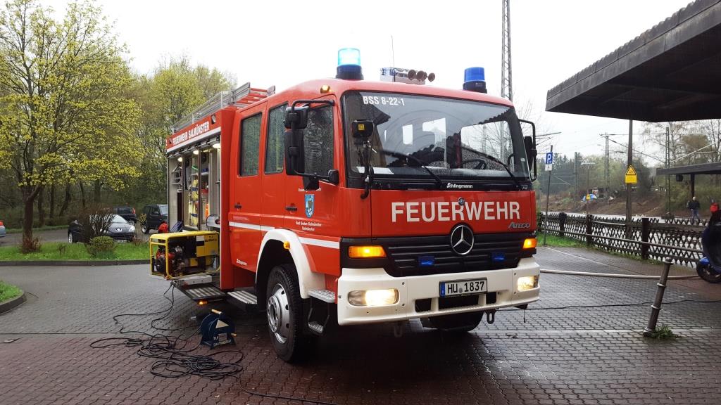 Wasser in Bahnunterfuehrung 2018 002