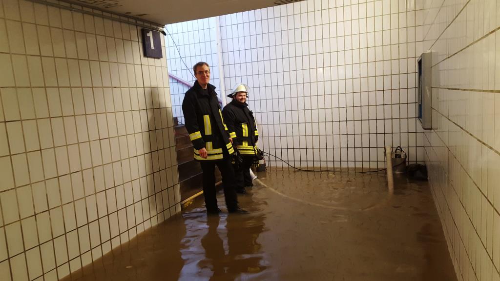 Wasser in Bahnunterfuehrung 2018 008