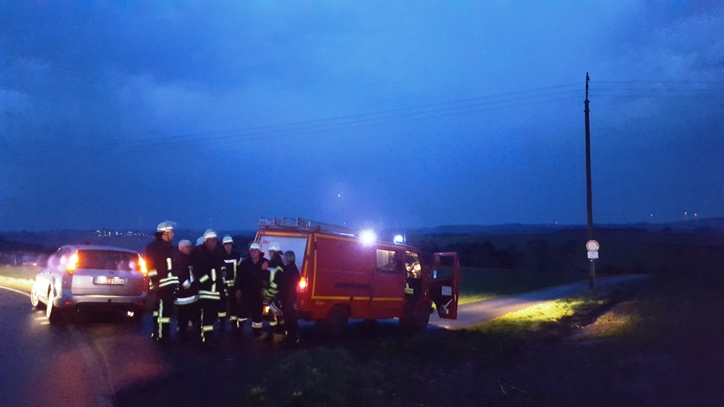 H 1 Strommast umgeknickt 2018 005