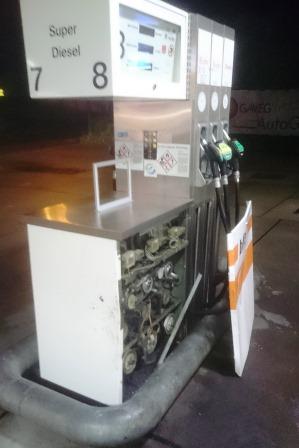 H 1 Tankstelle 2017 003