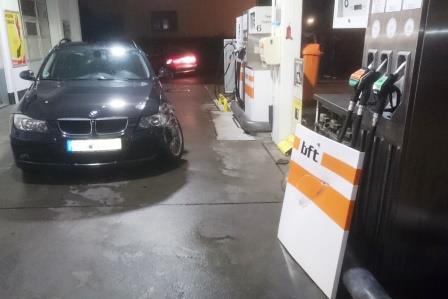 H 1 Tankstelle 2017 005