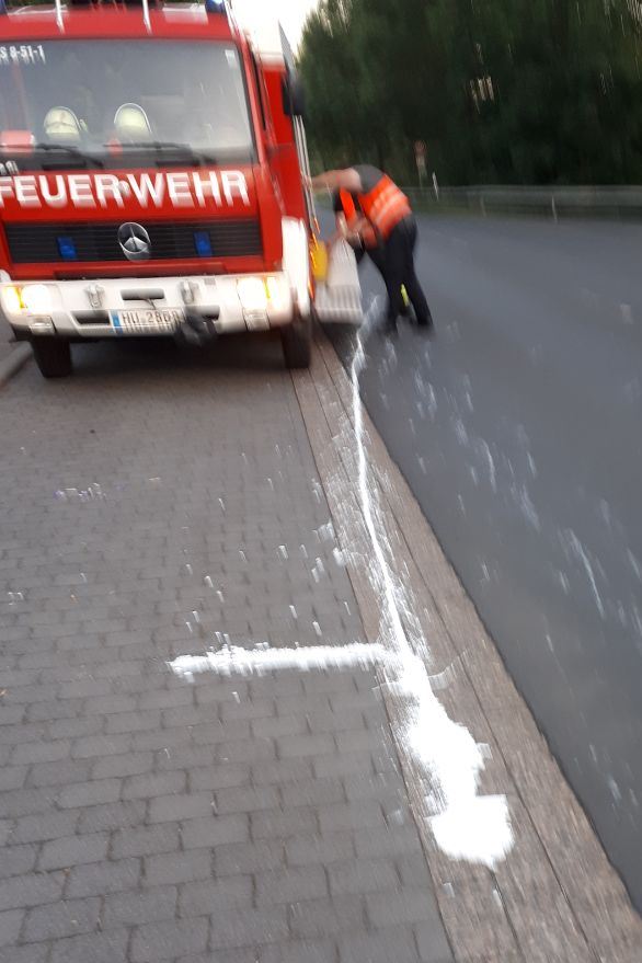 H 1 sonst kl HL Farbe auf Strasse 2019 001