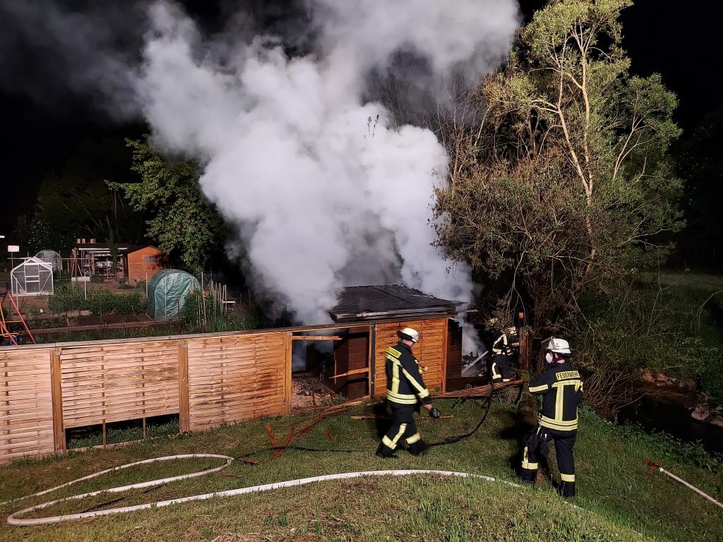 F 2 Brand Gartenhuette 2022 007