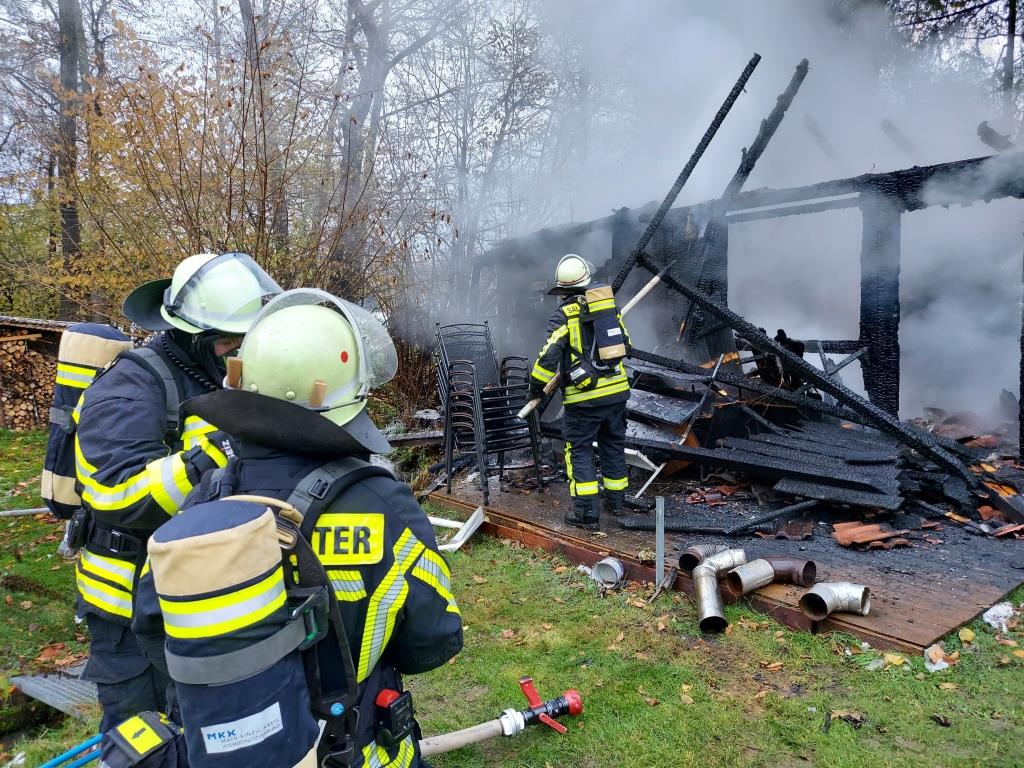 F 2 Brand Gartenhuette 2022 053