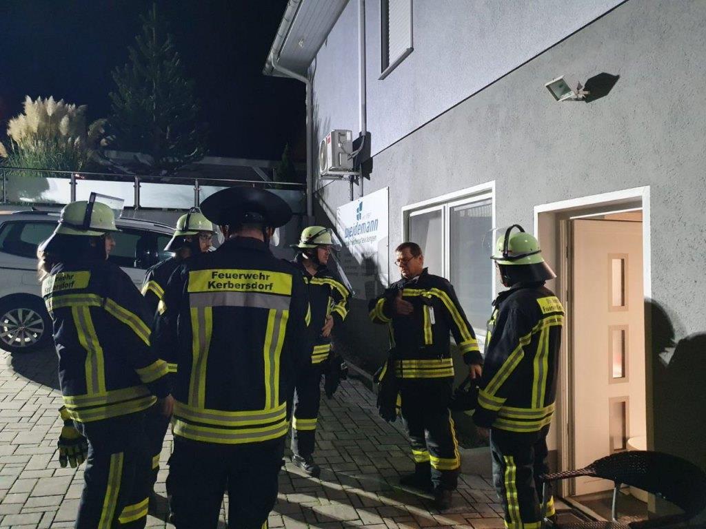 F 1 Ueberpruefung geloeschtes Feuer 2022 003