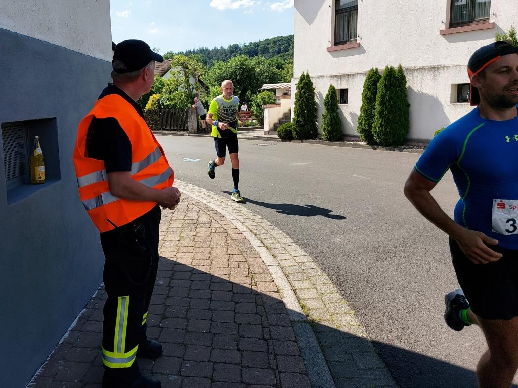 Absicherung Brueder Grimm Lauf 2022 008