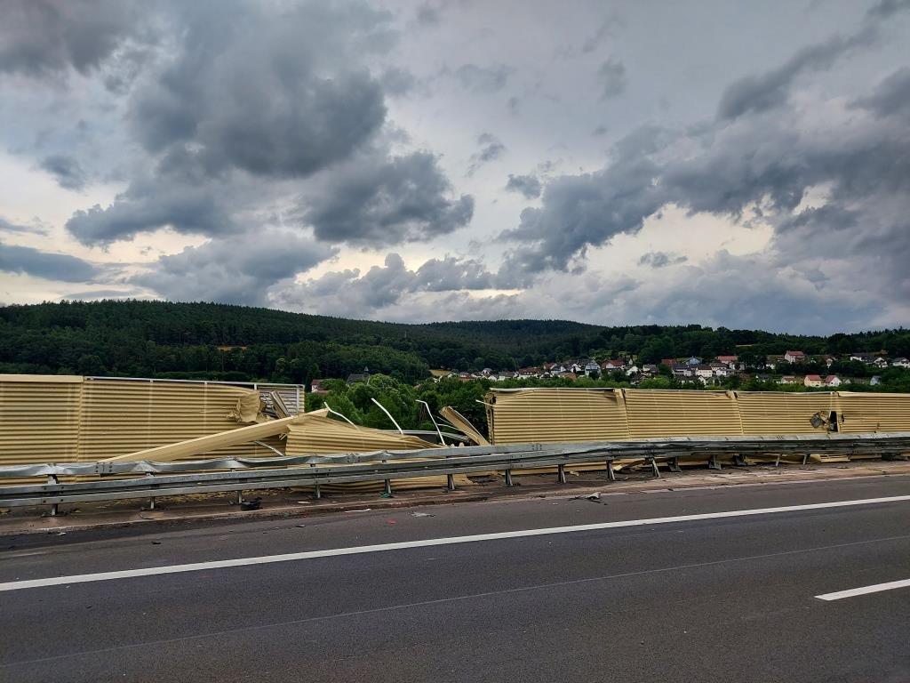 H GEFAHR 2 2022 018
