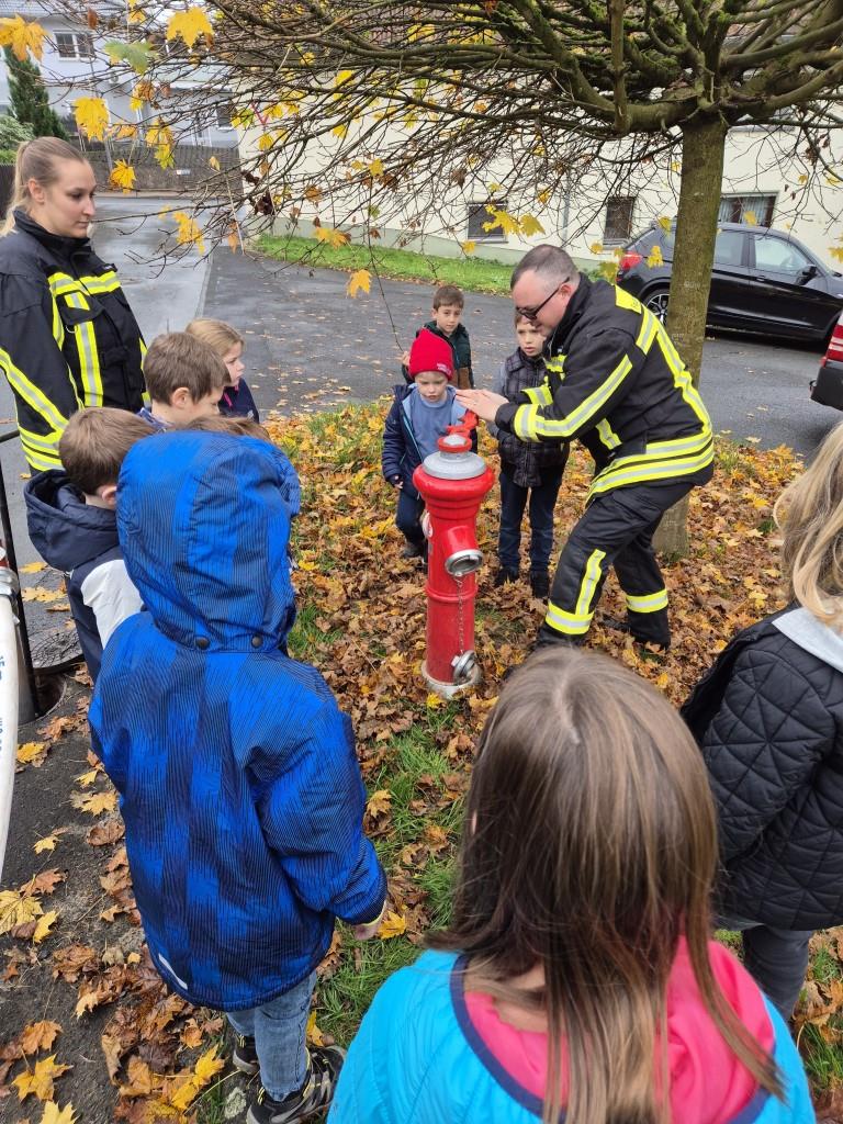 FF Kerbersdorf Brandschutzerziehung Grundschule Kerbersdorf 2024 013
