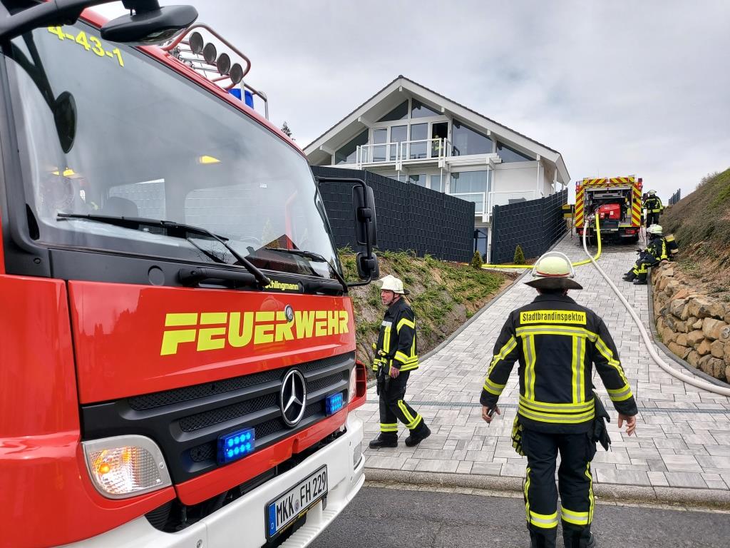 F 2 Brand in Wohnhaus 2024 012