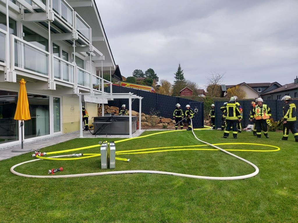 F 2 Brand in Wohnhaus 2024 017