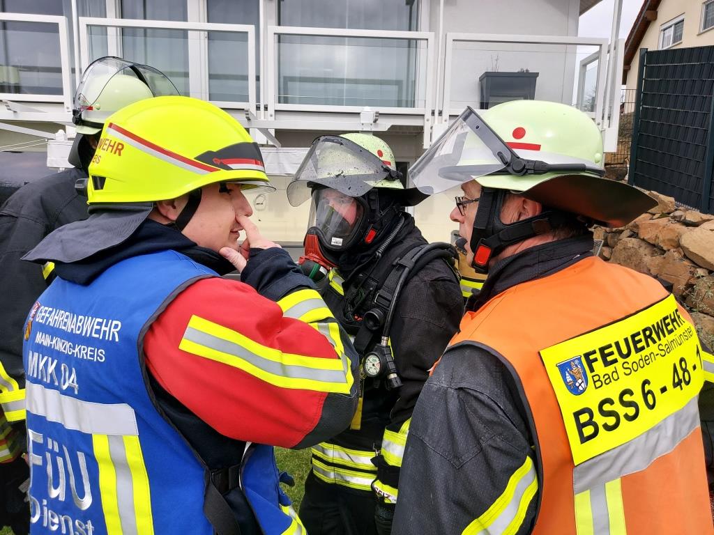 F 2 Brand in Wohnhaus 2024 023