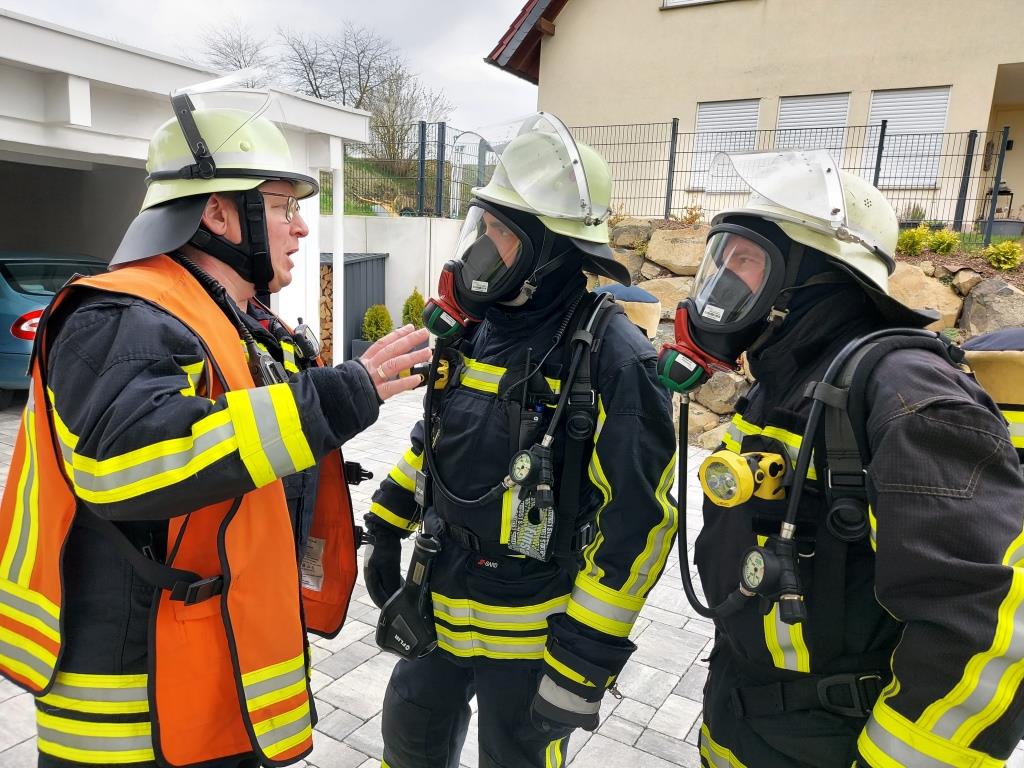 F 2 Brand in Wohnhaus 2024 035