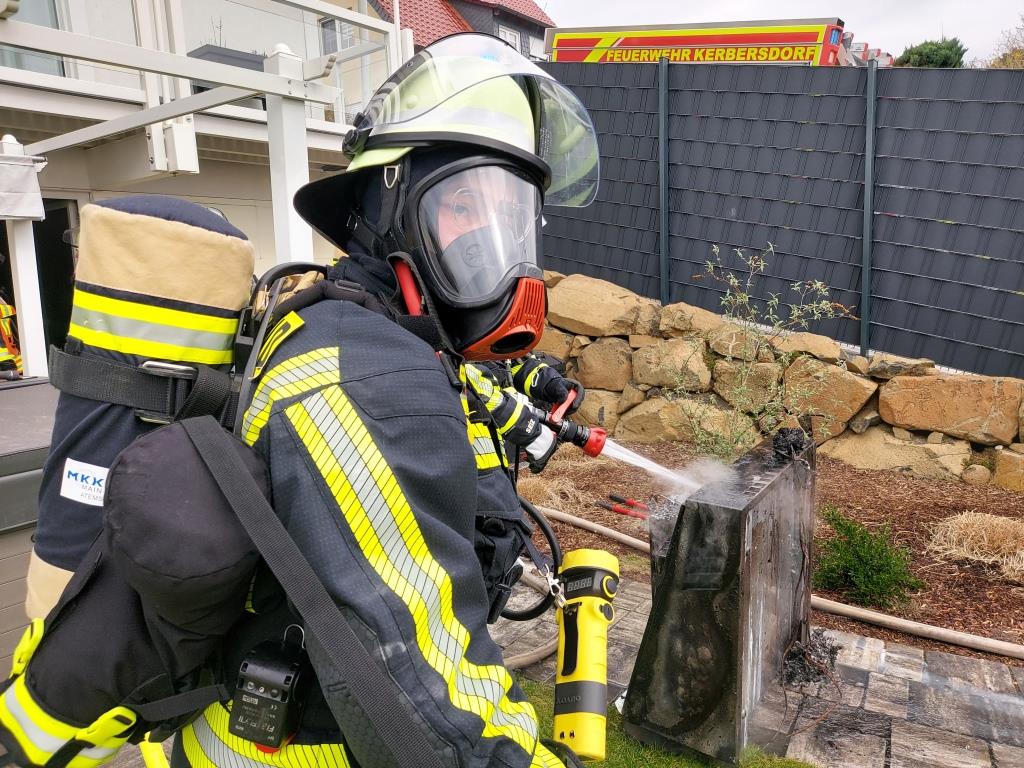 F 2 Brand in Wohnhaus 2024 046
