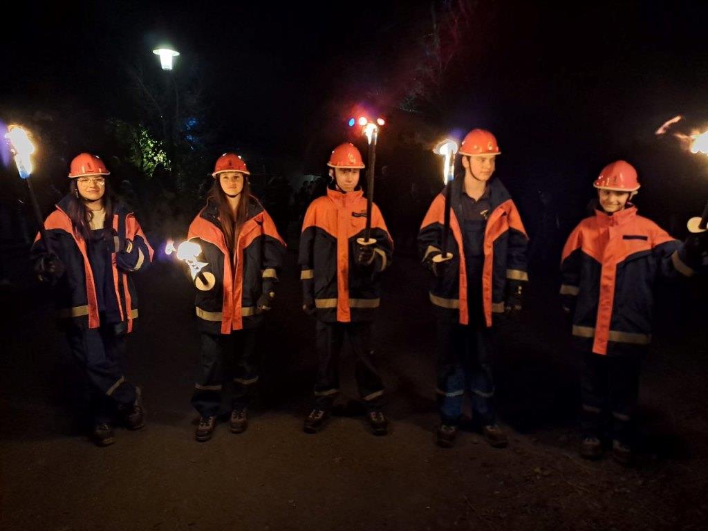 Absicherung Hutzelfeuer Ahl 2024 006