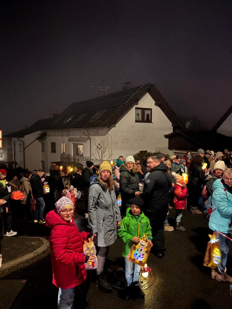 FF Kerbersdorf Sankt Martins Umzug 2024 004