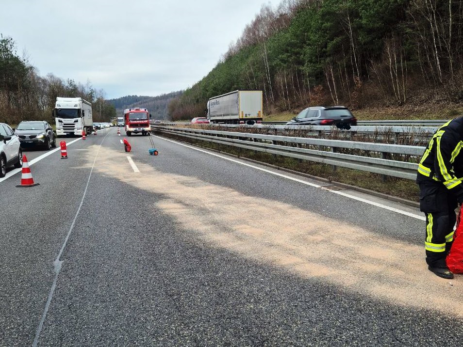 H Betriebsmittelauslauf nach VU A66 2024 028