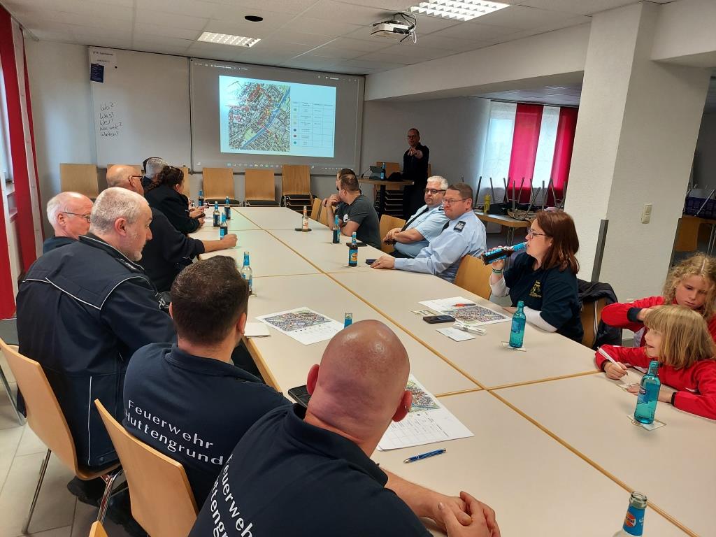 H 1 Absicherung Festzug 100 Jahre FF 2025 002