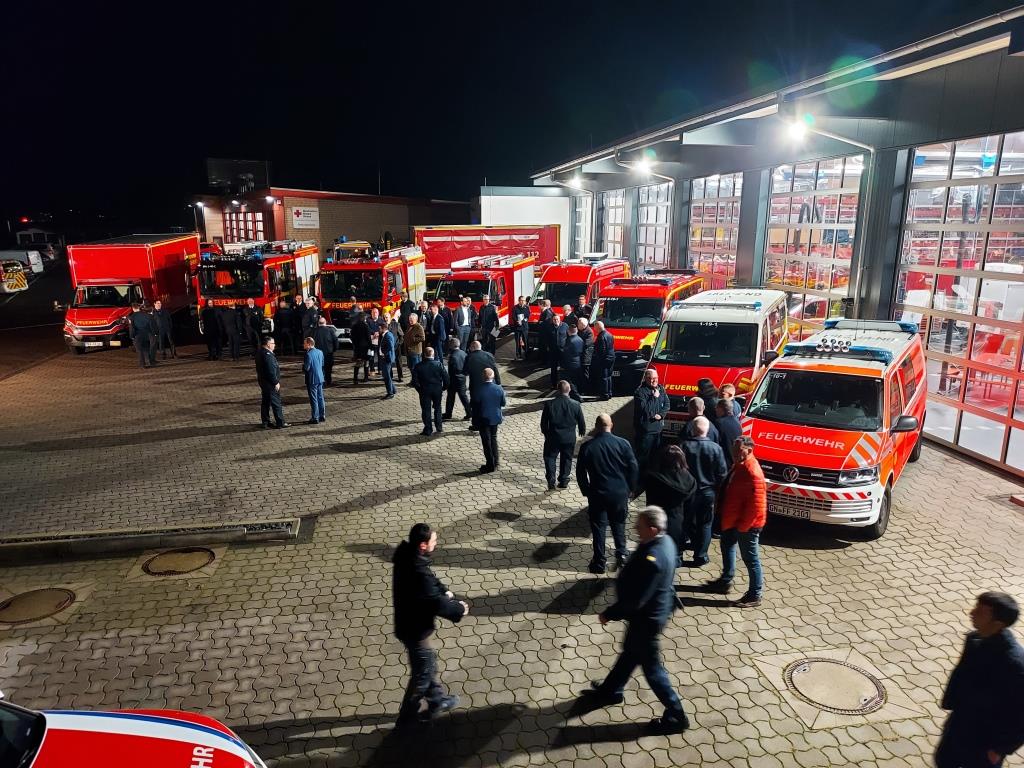 FF MKK Scheckuebergabe MTW Salmuenster 2023 013
