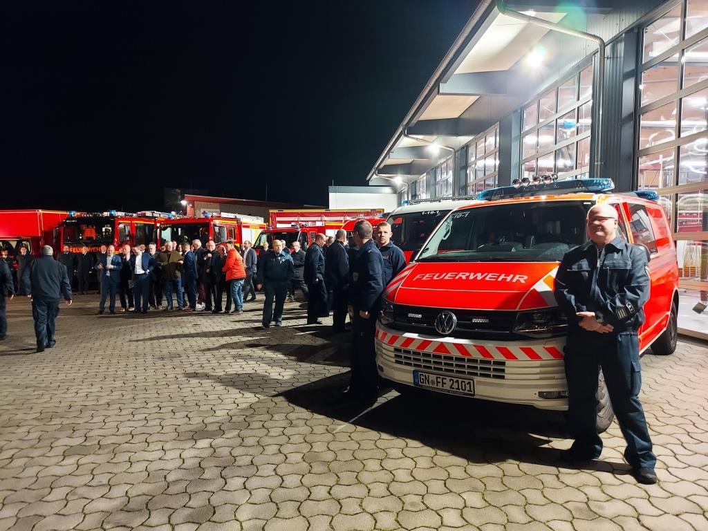 FF MKK Scheckuebergabe MTW Salmuenster 2023 014