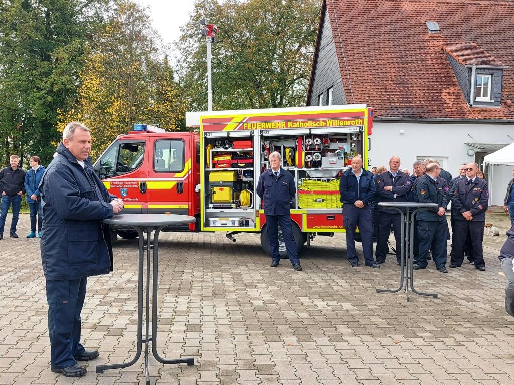 Einweihung Feuerwehrhaus und TSF W Katholisch Willenroth 2022 023