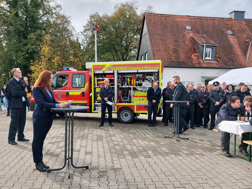 Einweihung Feuerwehrhaus und TSF W Katholisch Willenroth 2022 024