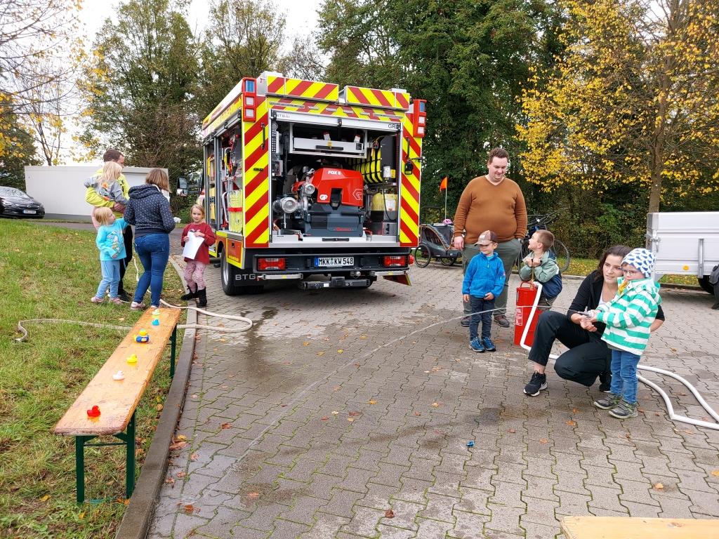 Einweihung Feuerwehrhaus und TSF W Katholisch Willenroth 2022 033