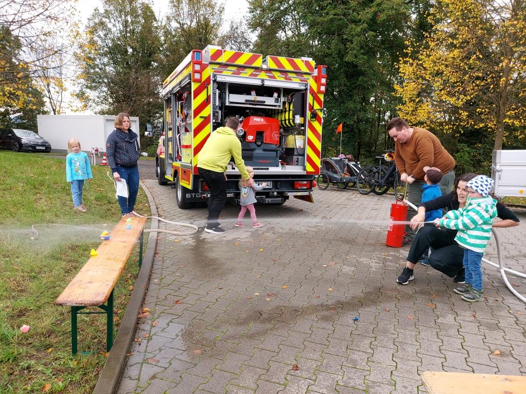 Einweihung Feuerwehrhaus und TSF W Katholisch Willenroth 2022 035