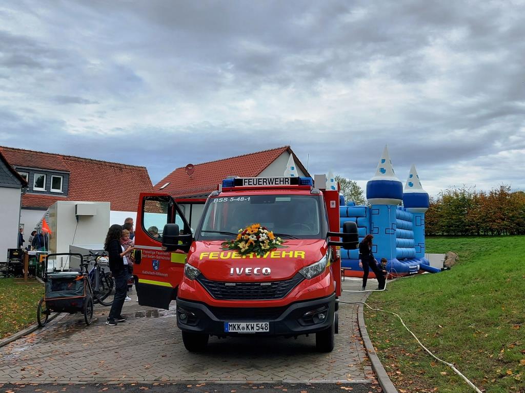 Einweihung Feuerwehrhaus und TSF W Katholisch Willenroth 2022 039