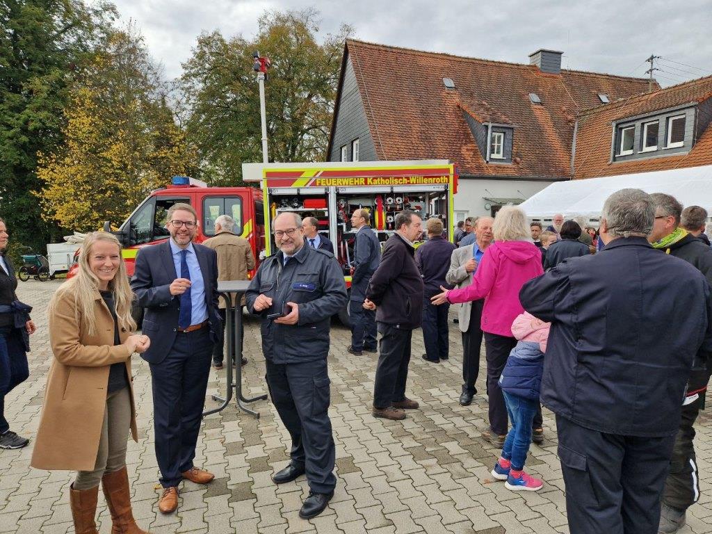 Einweihung Feuerwehrhaus und TSF W Katholisch Willenroth 2022 041