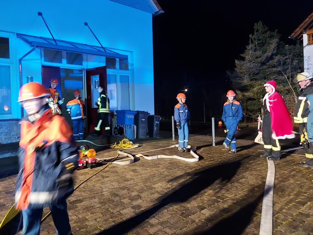 JF Ahl JF Bad Soden Nikolaus Abschlussuebung 2024 040