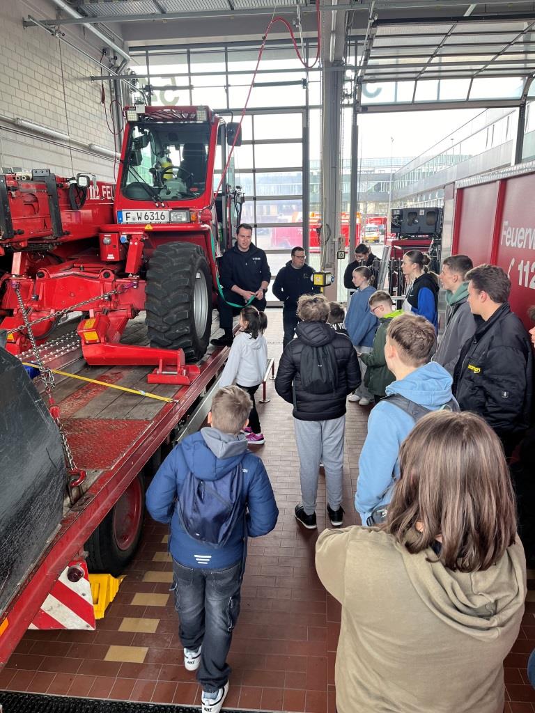 JF Salmuenster Besuch BF Frankfurt 2025 003