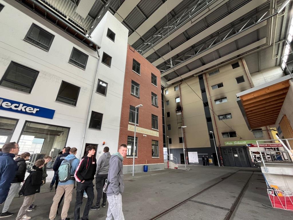 JF Salmuenster Besuch BF Frankfurt 2025 007