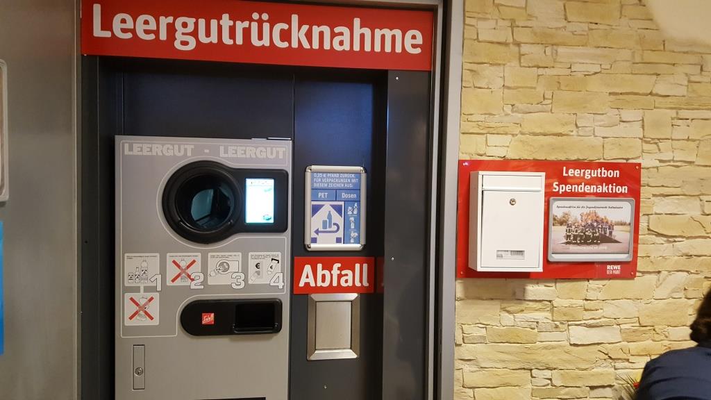 JF Salmuenster Leergut Spende Rewe 2018 001